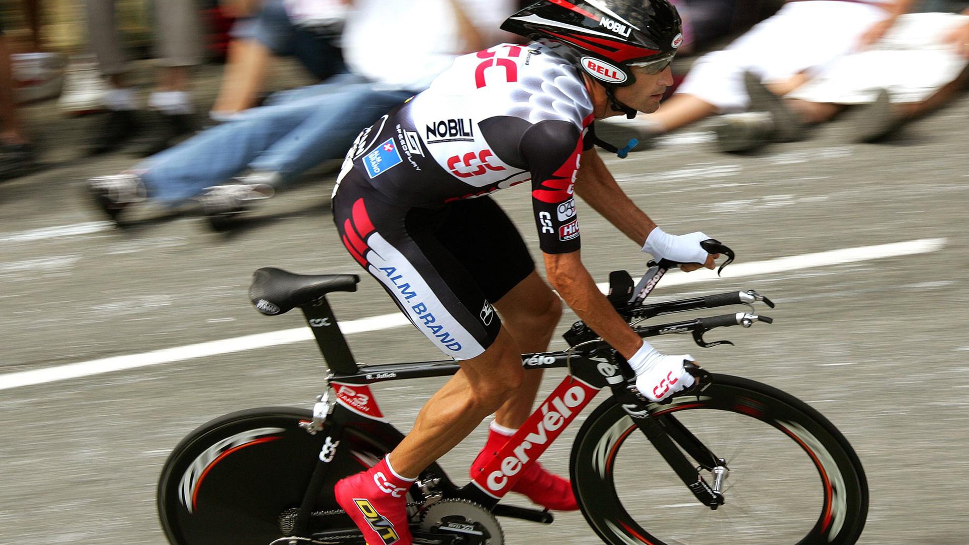 热刺与桑普顿交手，谁能夺得胜利？，热刺主帅桑托