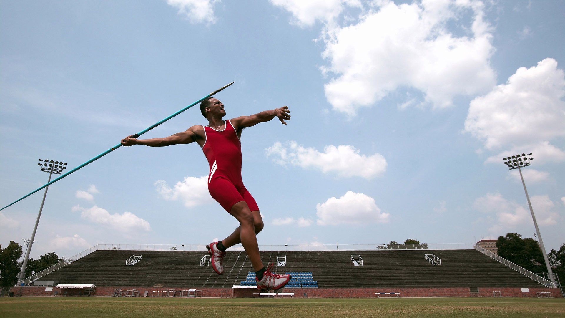 竞技大赛！国内足球球队斗志高昂，中国足球十大经典比赛